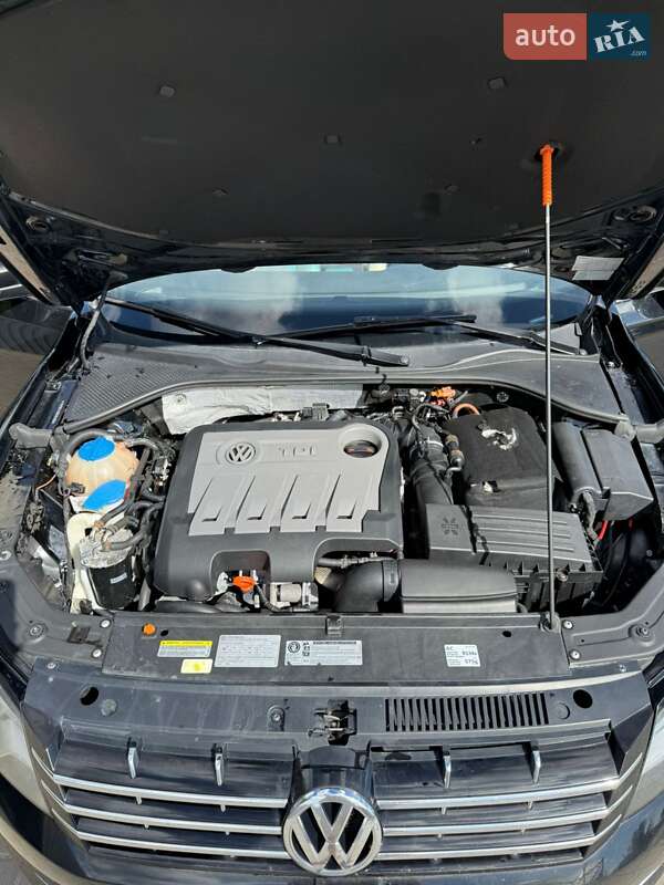 Седан Volkswagen Passat 2012 в Умани