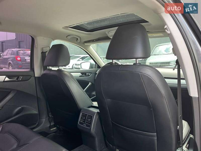 Седан Volkswagen Passat 2012 в Львове фото 42 Седан Volkswagen Passat 2012 в Львове