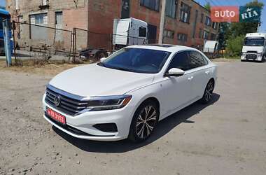 Седан Volkswagen Passat 2021 в Ровно