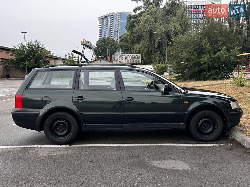 Універсал Volkswagen Passat 1997 в Києві