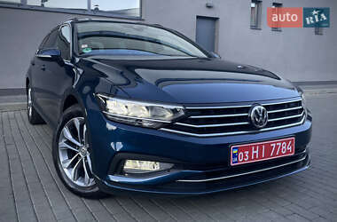 Універсал Volkswagen Passat 2020 в Мукачевому