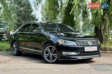 Седан Volkswagen Passat 2012 в Киеве