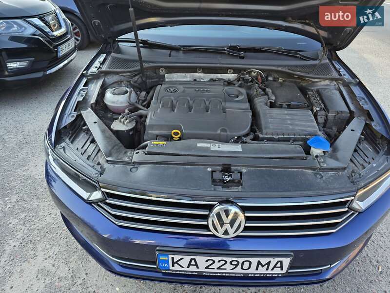 Универсал Volkswagen Passat 2017 в Киеве