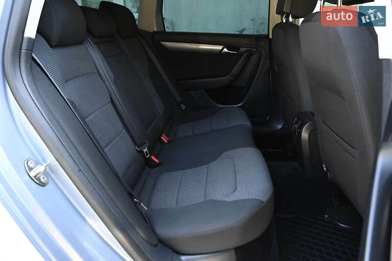Універсал Volkswagen Passat 2011 в Бердичеві
