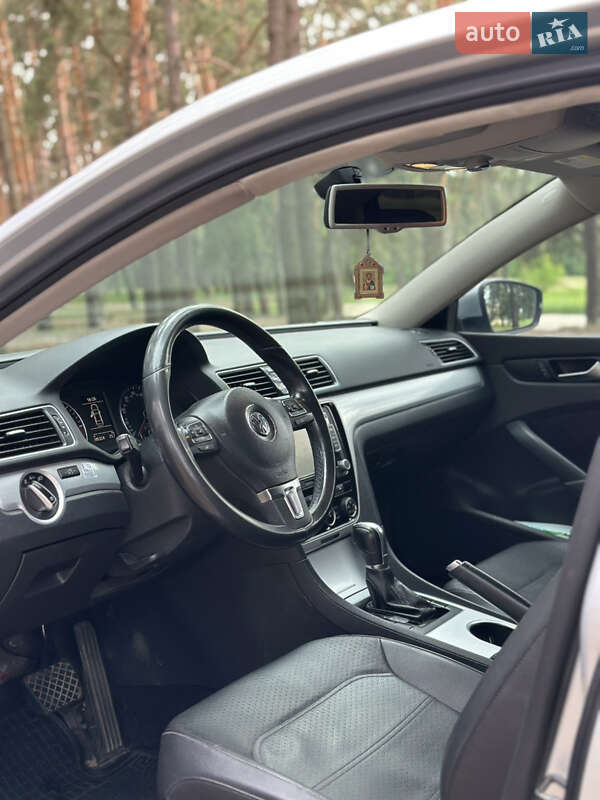 Седан Volkswagen Passat 2013 в Сумах
