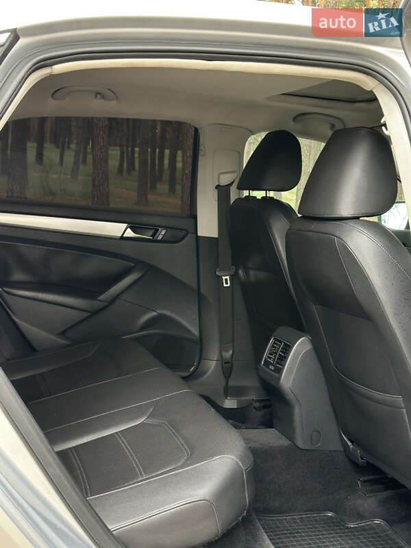 Седан Volkswagen Passat 2013 в Сумах