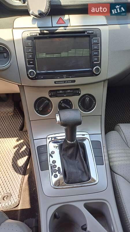 Универсал Volkswagen Passat 2006 в Житомире