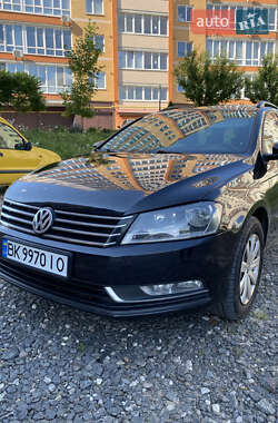 Универсал Volkswagen Passat 2010 в Хмельницком