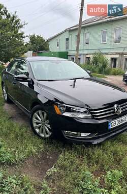 Седан Volkswagen Passat 2012 в Чернігові