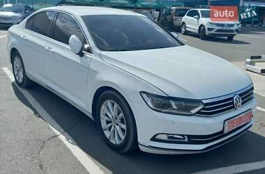 Седан Volkswagen Passat 2017 в Белгороде-Днестровском
