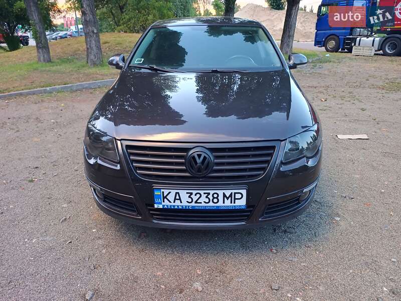 Седан Volkswagen Passat 2005 в Киеве