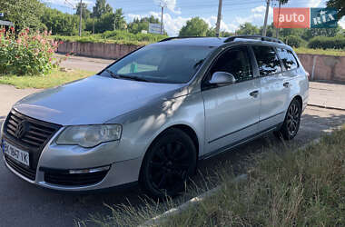 Универсал Volkswagen Passat 2005 в Ровно
