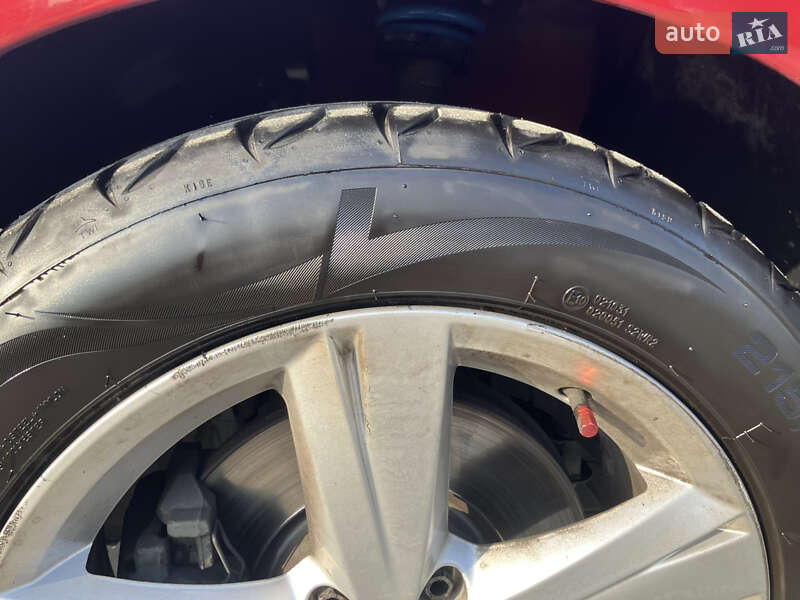 Седан Volkswagen Passat 2014 в Львове