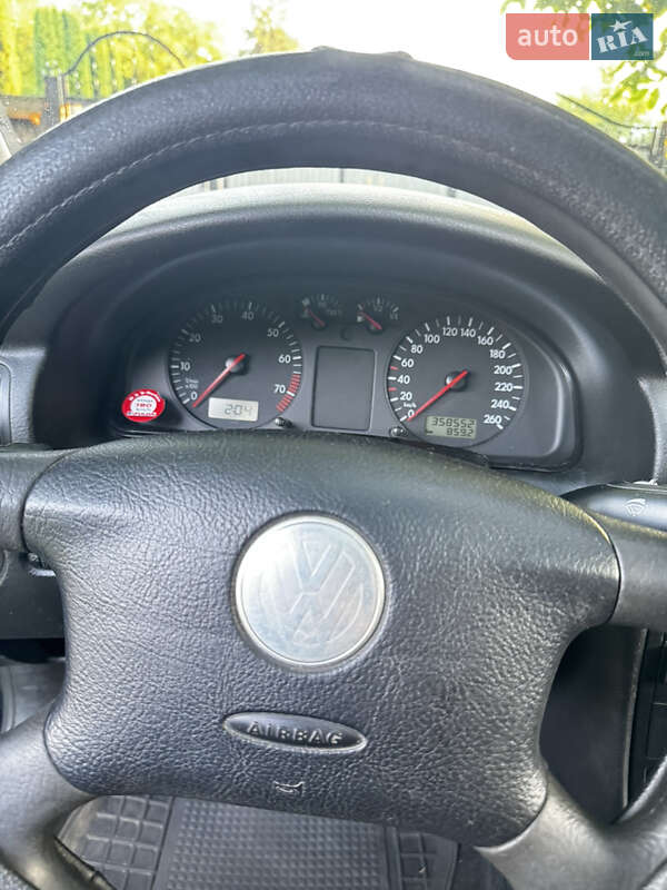 Универсал Volkswagen Passat 1998 в Заболотове