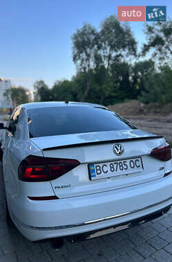 Седан Volkswagen Passat 2016 в 