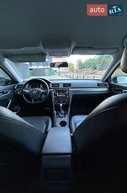 Седан Volkswagen Passat 2016 в 