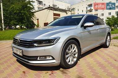 Седан Volkswagen Passat 2015 в Чорткові