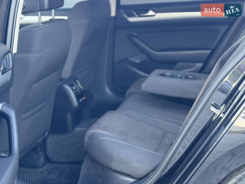 Універсал Volkswagen Passat 2016 в Хмельницькому