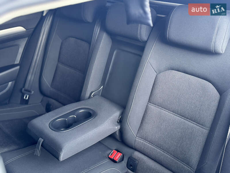 Універсал Volkswagen Passat 2016 в Хмельницькому