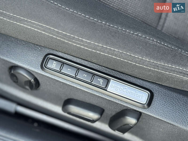 Універсал Volkswagen Passat 2016 в Хмельницькому