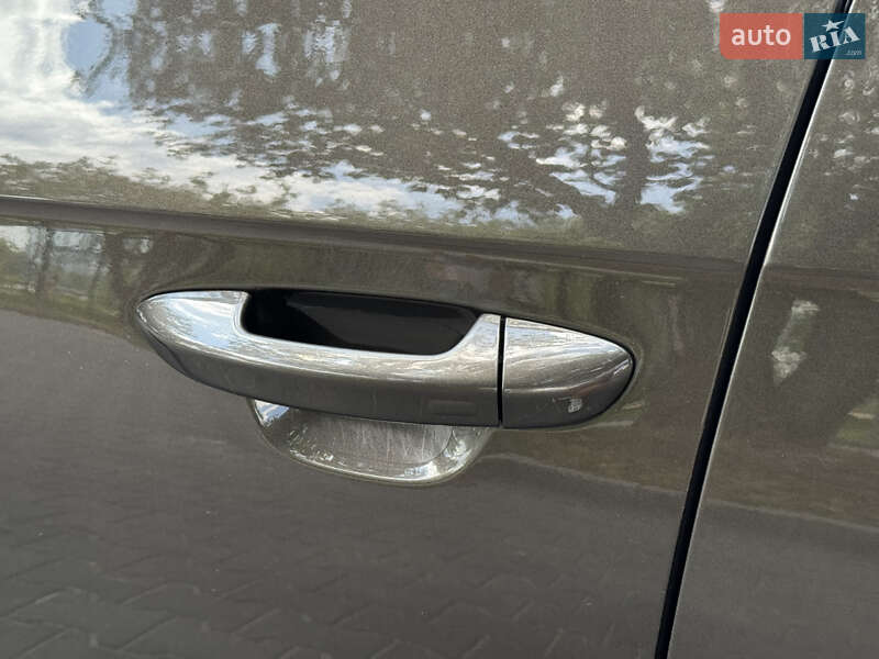 Седан Volkswagen Passat 2013 в Киеве фото 8 Седан Volkswagen Passat 2013 в Киеве