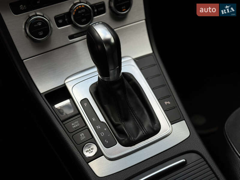 Седан Volkswagen Passat 2013 в Киеве фото 22 Седан Volkswagen Passat 2013 в Киеве