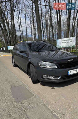 Універсал Volkswagen Passat 2012 в Києві