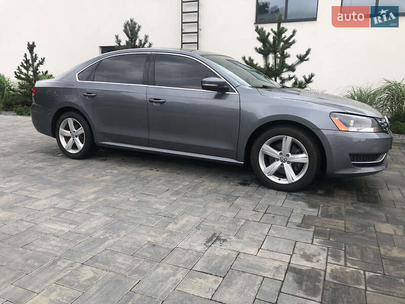 Седан Volkswagen Passat 2014 в Луцьку