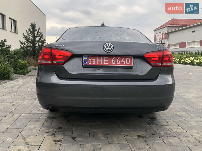 Седан Volkswagen Passat 2014 в Луцьку