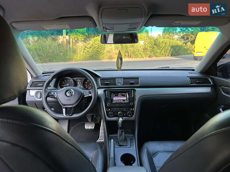 Седан Volkswagen Passat 2016 в Шостці