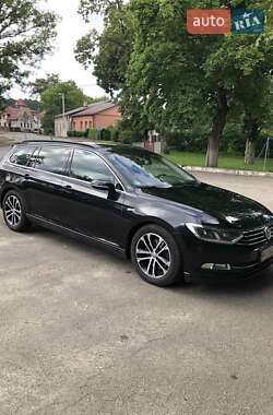Универсал Volkswagen Passat 2014 в Долине
