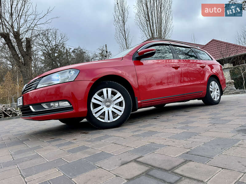 Универсал Volkswagen Passat 2011 в Николаеве