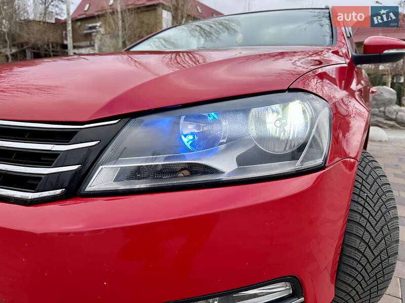 Универсал Volkswagen Passat 2011 в Николаеве