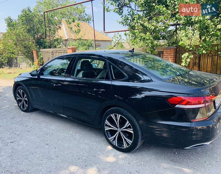 Седан Volkswagen Passat 2021 в Кривом Роге