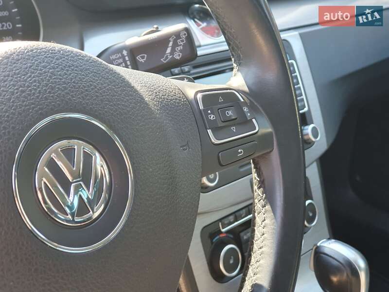 Универсал Volkswagen Passat 2011 в Луцке фото 15 Универсал Volkswagen Passat 2011 в Луцке