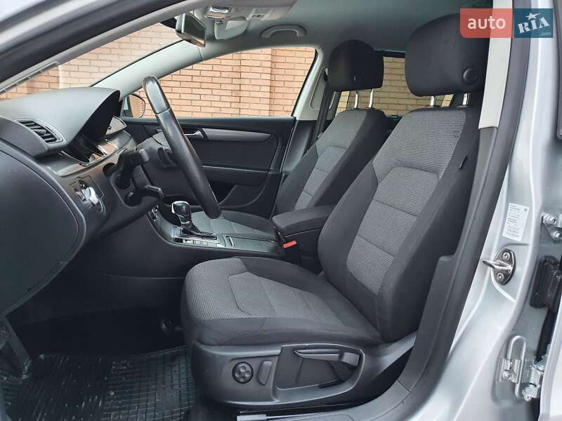 Универсал Volkswagen Passat 2011 в Луцке фото 12 Универсал Volkswagen Passat 2011 в Луцке
