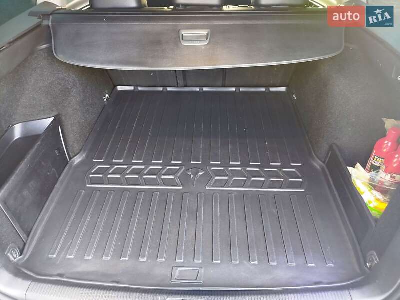 Универсал Volkswagen Passat 2013 в Умани