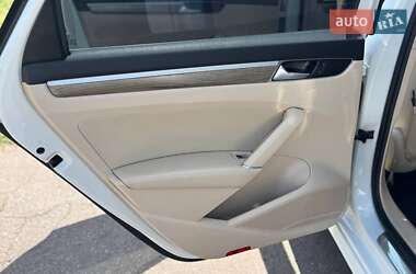 Седан Volkswagen Passat 2015 в 