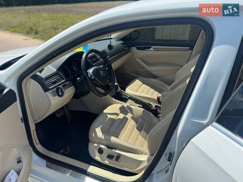 Седан Volkswagen Passat 2015 в Переяславе