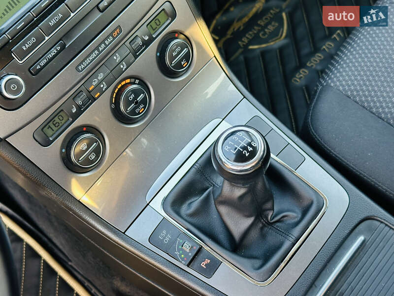 Универсал Volkswagen Passat 2009 в Харькове