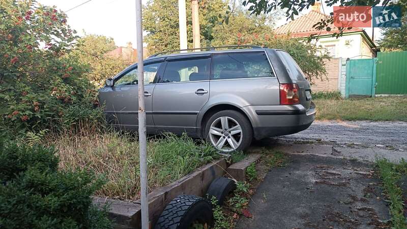 Универсал Volkswagen Passat 2003 в Южном