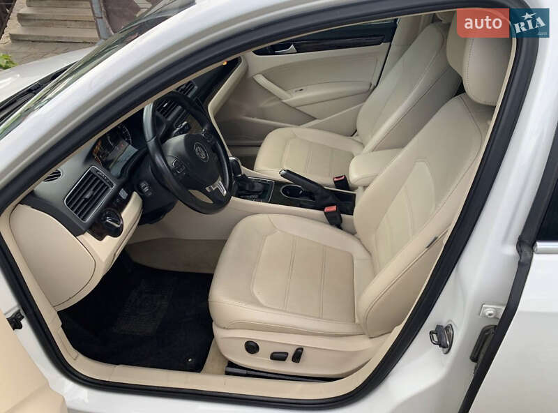 Седан Volkswagen Passat 2014 в Мукачево