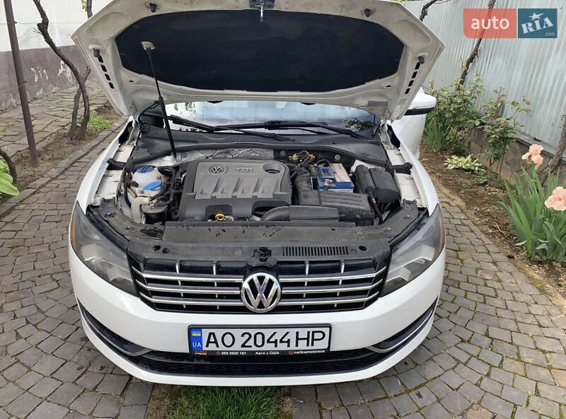 Седан Volkswagen Passat 2014 в Мукачево