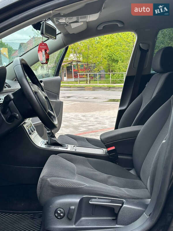 Універсал Volkswagen Passat 2010 в Шептицькому