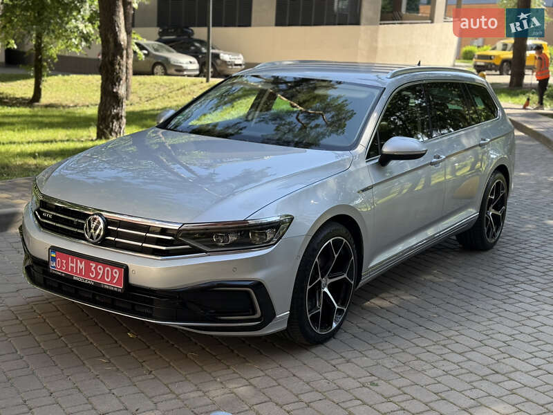 Универсал Volkswagen Passat 2021 в Броварах