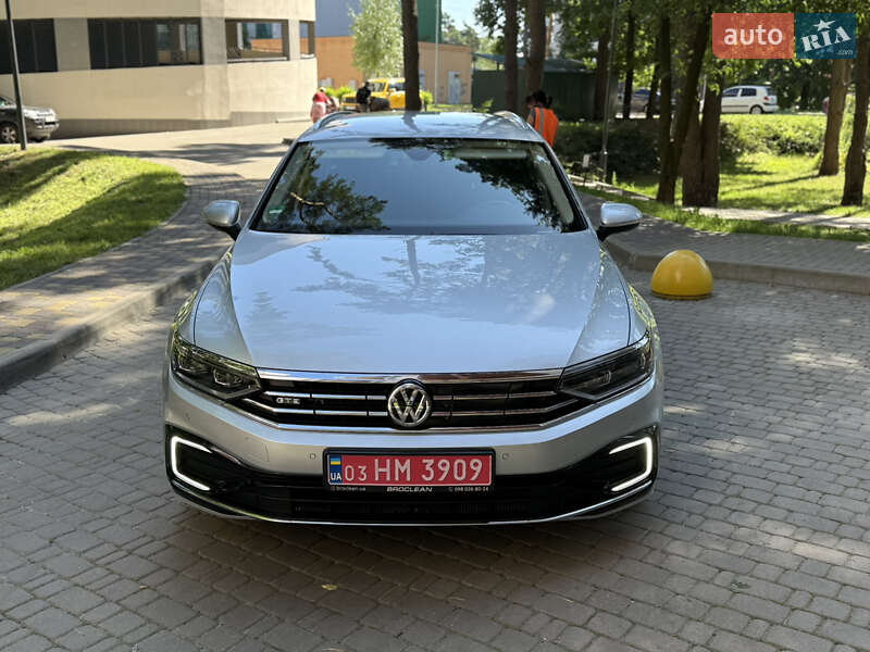 Универсал Volkswagen Passat 2021 в Броварах