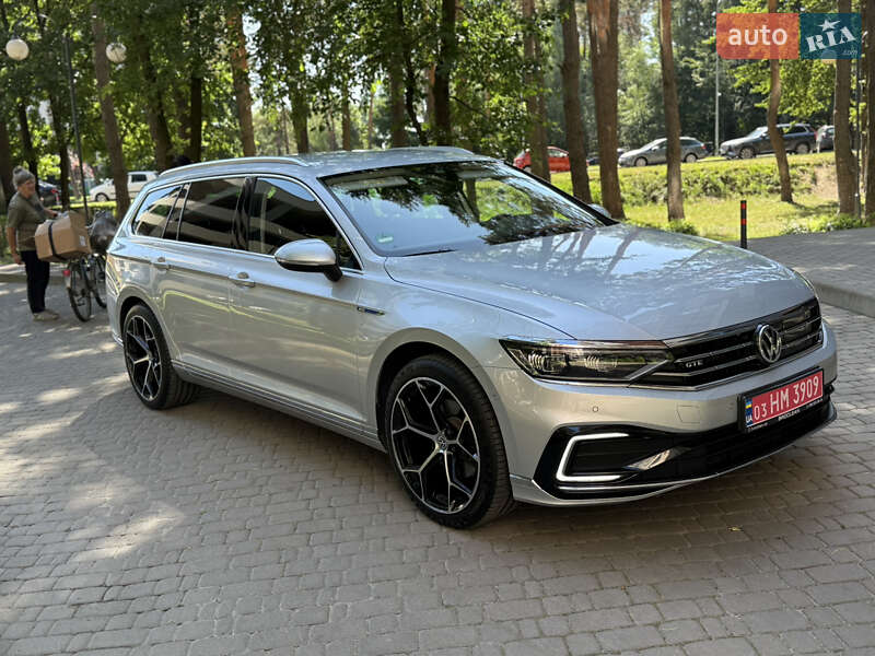 Универсал Volkswagen Passat 2021 в Броварах