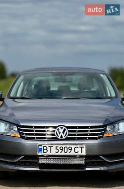 Седан Volkswagen Passat 2013 в Херсоні
