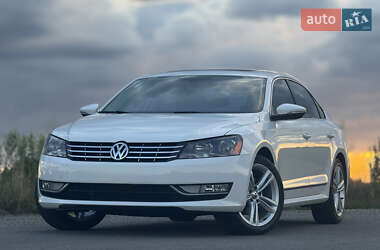 Седан Volkswagen Passat 2015 в Дрогобичі