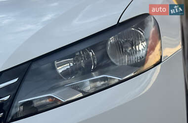 Седан Volkswagen Passat 2015 в 